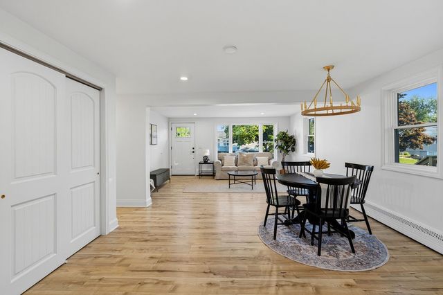 9 San Juan Drive, Bristol, RI 02809