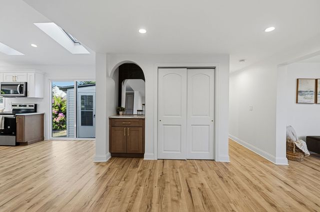 9 San Juan Drive, Bristol, RI 02809
