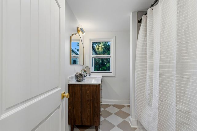 9 San Juan Drive, Bristol, RI 02809