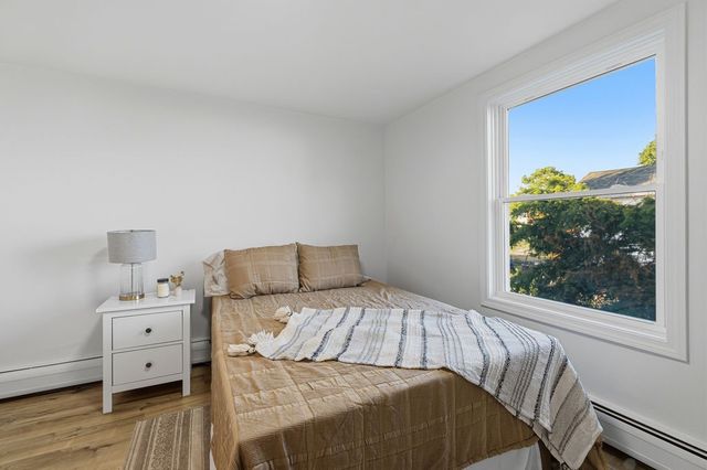 9 San Juan Drive, Bristol, RI 02809