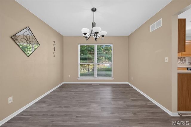 204 Boulder Point Drive, St Peters, MO 63376