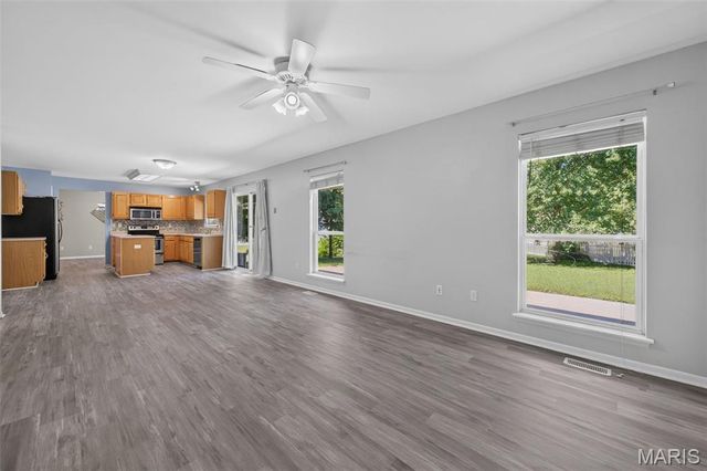 204 Boulder Point Drive, St Peters, MO 63376