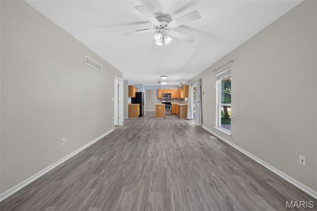 204 Boulder Point Drive, St Peters, MO 63376