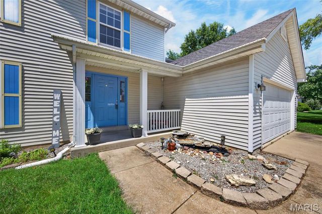 204 Boulder Point Drive, St Peters, MO 63376