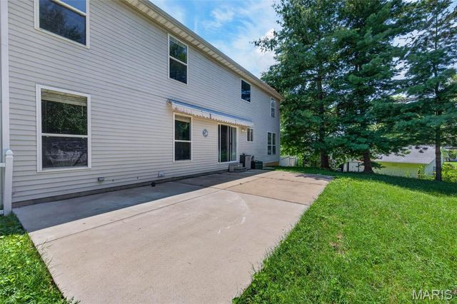 204 Boulder Point Drive, St Peters, MO 63376