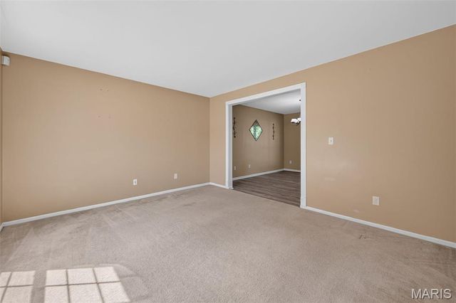 204 Boulder Point Drive, St Peters, MO 63376