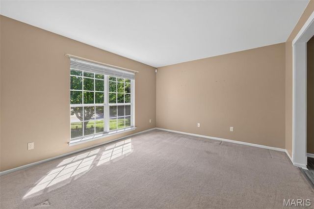 204 Boulder Point Drive, St Peters, MO 63376