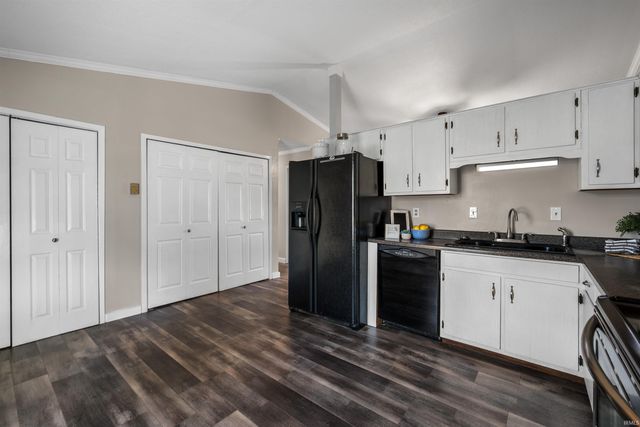 1006 E DELPHI Pike, Converse, IN 46919