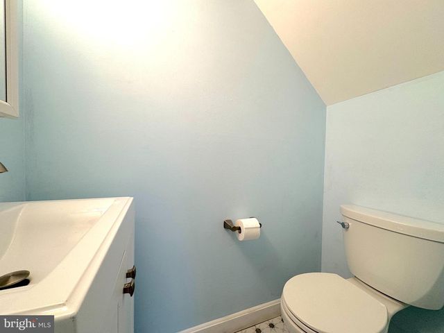 5612 7TH RD S, Arlington, VA 22204