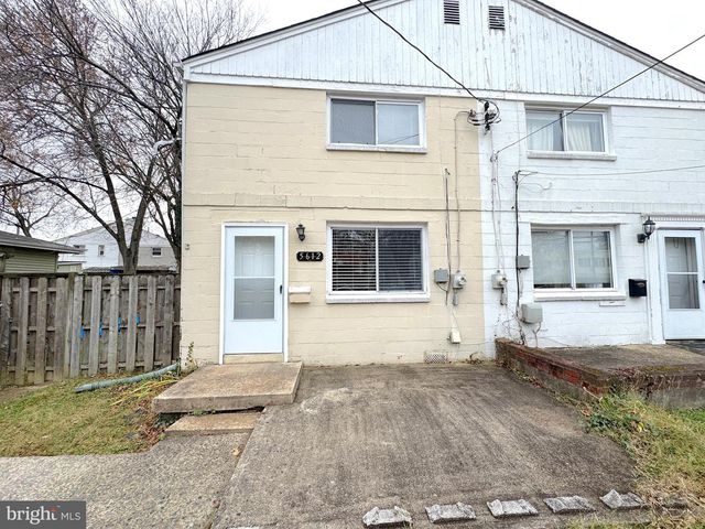 5612 7TH RD S, Arlington, VA 22204