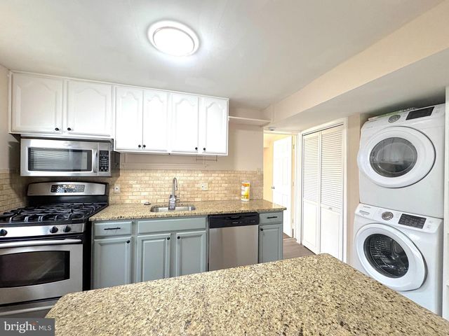 5612 7TH RD S, Arlington, VA 22204