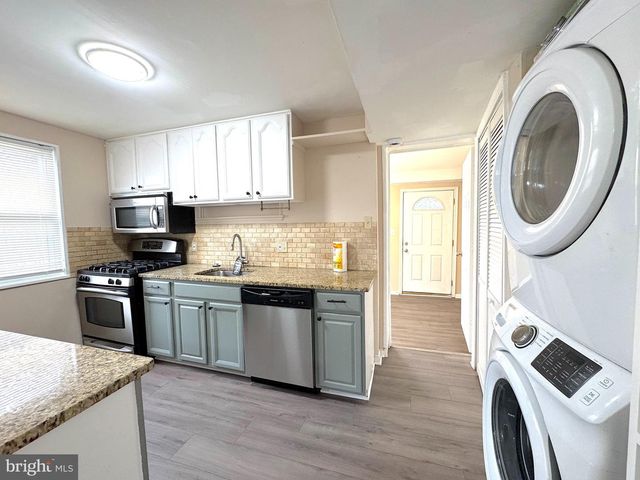 5612 7TH RD S, Arlington, VA 22204