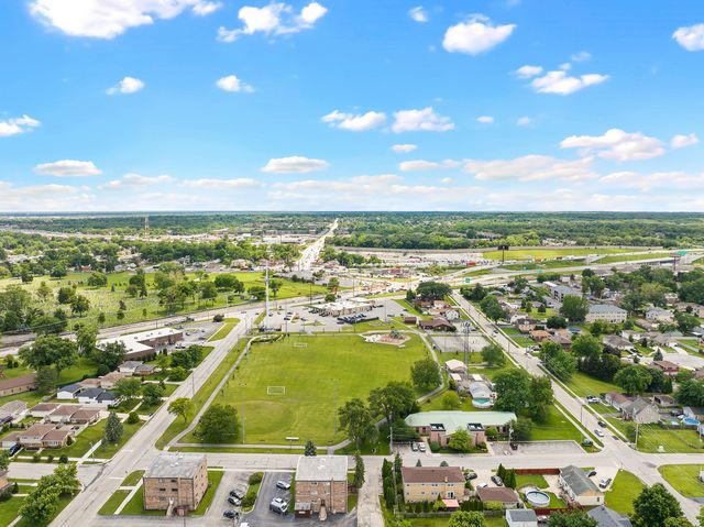 7610 S 88th Court 2N, Justice, IL 60458