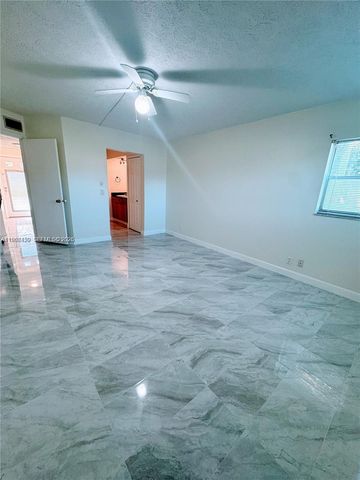 8000 Lagos De Campo Blvd A-105, Tamarac, FL 33321