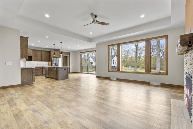 433 Evensong Way, Green Lake, WI 54941