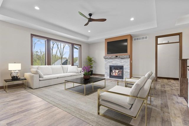 433 Evensong Way, Green Lake, WI 54941