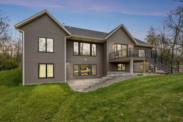 433 Evensong Way, Green Lake, WI 54941