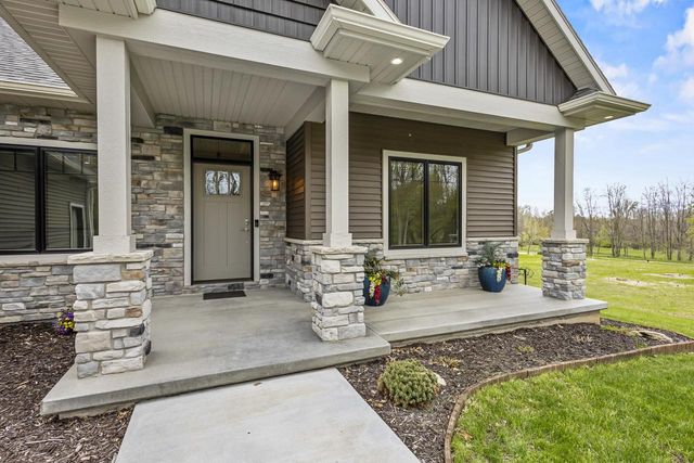 433 Evensong Way, Green Lake, WI 54941