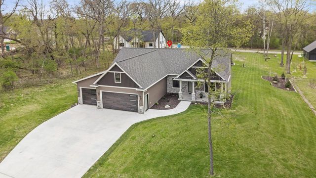 433 Evensong Way, Green Lake, WI 54941