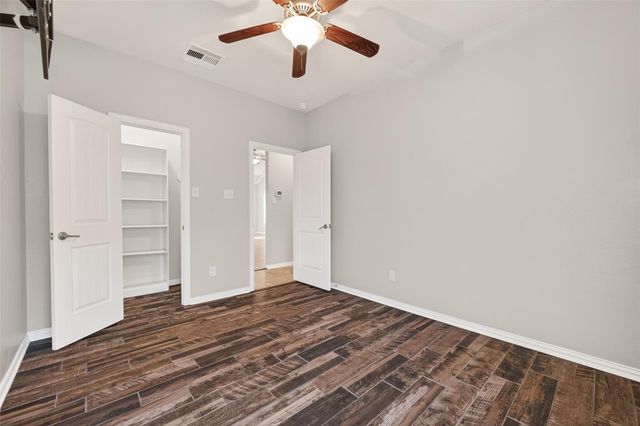 2019 Preston Park, Rosenberg, TX 77471