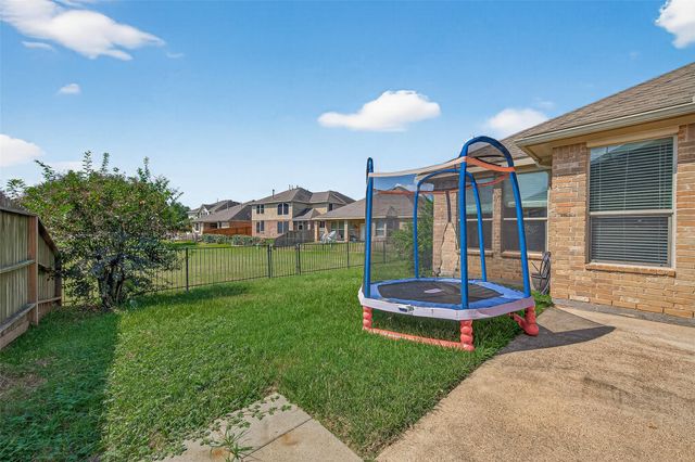 2019 Preston Park, Rosenberg, TX 77471