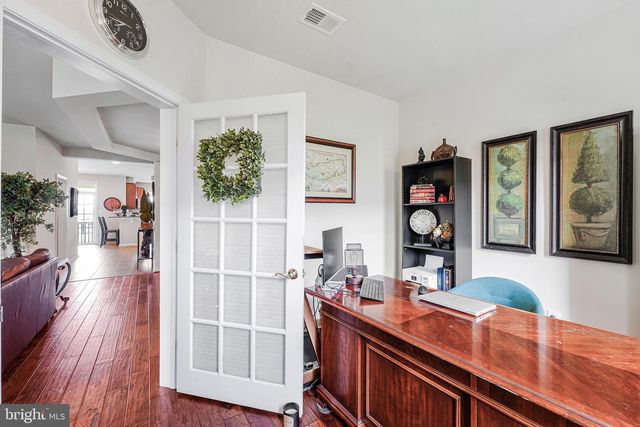 43668 MCDOWELL SQ, Leesburg, VA 20176