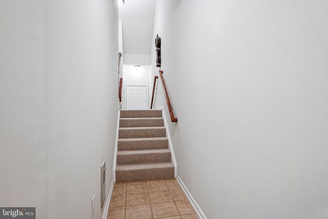 43668 MCDOWELL SQ, Leesburg, VA 20176