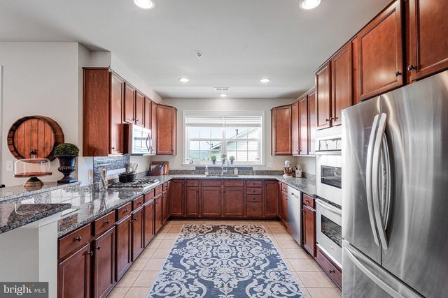 43668 MCDOWELL SQ, Leesburg, VA 20176