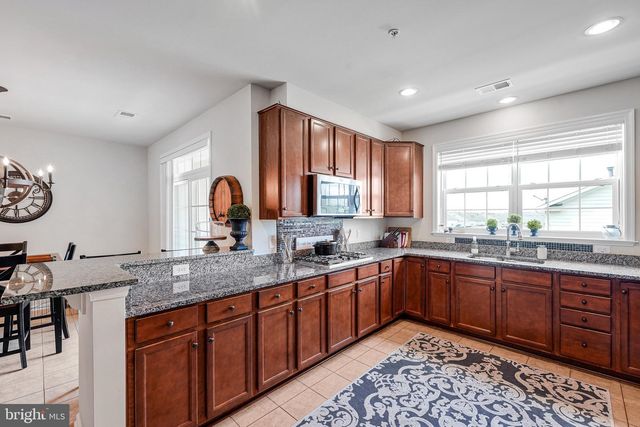 43668 MCDOWELL SQ, Leesburg, VA 20176