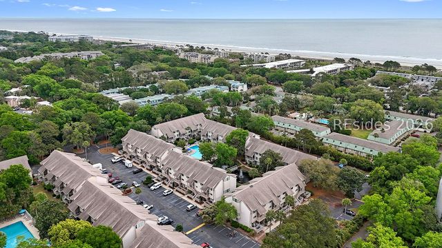 15 Deallyon Ave Apt 100, Hilton Head Island, SC 29928