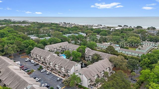 15 Deallyon Ave Apt 100, Hilton Head Island, SC 29928