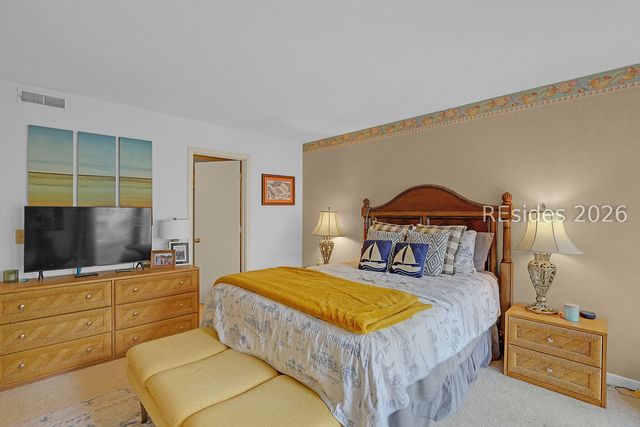 15 Deallyon Ave Apt 100, Hilton Head Island, SC 29928