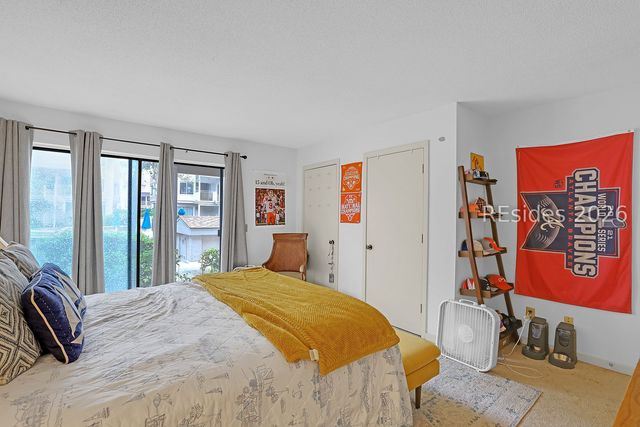 15 Deallyon Ave Apt 100, Hilton Head Island, SC 29928