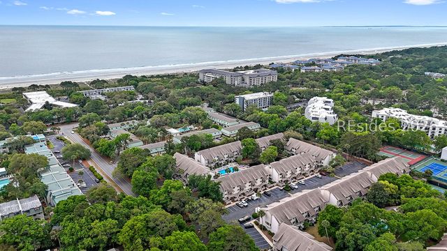 15 Deallyon Ave Apt 100, Hilton Head Island, SC 29928