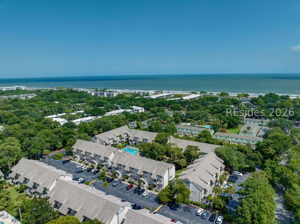 15 Deallyon Ave Apt 100, Hilton Head Island, SC 29928