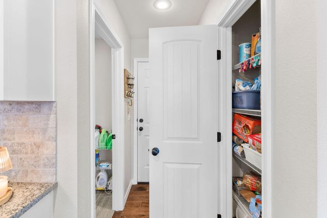 696 N Montego Street, Nixa, MO 65714