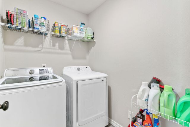 696 N Montego Street, Nixa, MO 65714