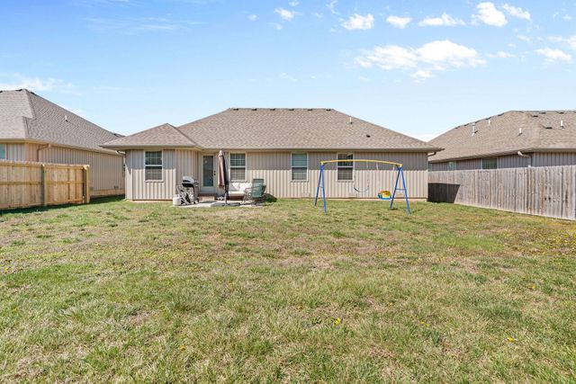 696 N Montego Street, Nixa, MO 65714