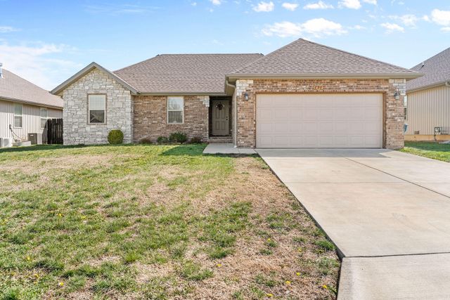 696 N Montego Street, Nixa, MO 65714