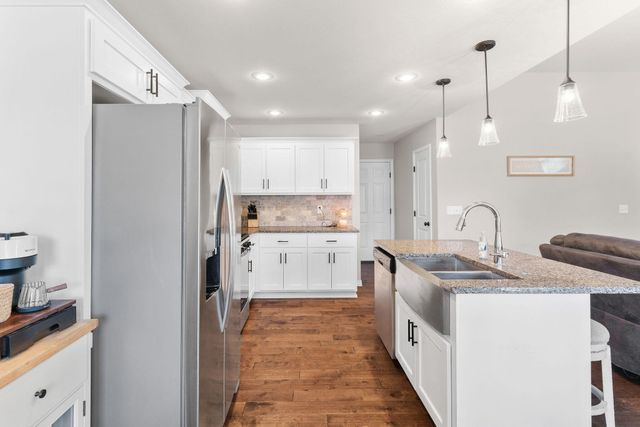 696 N Montego Street, Nixa, MO 65714