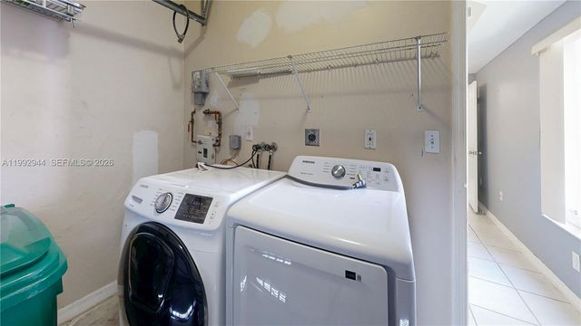 10210 SW 154th Place 111, Miami, FL 33196