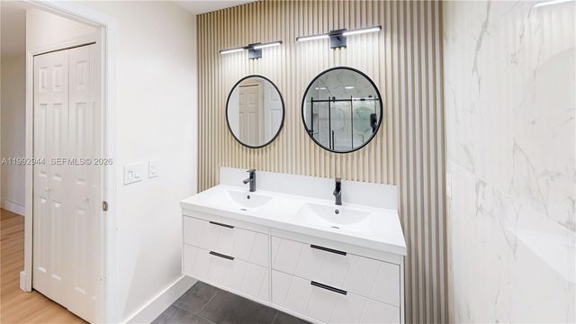 10210 SW 154th Place 111, Miami, FL 33196