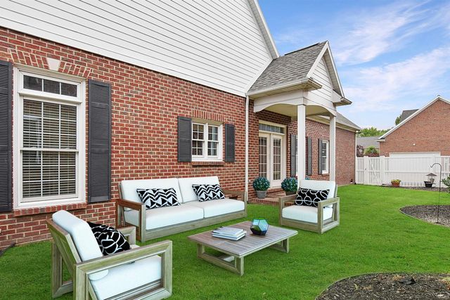 1528 Victoria Green Boulevard, Evansville, IN 47715