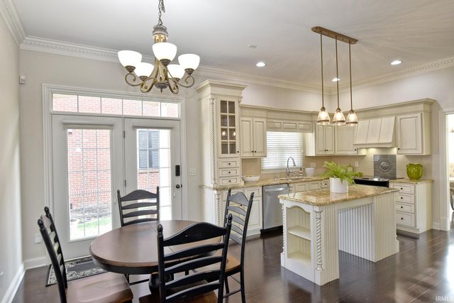 1528 Victoria Green Boulevard, Evansville, IN 47715