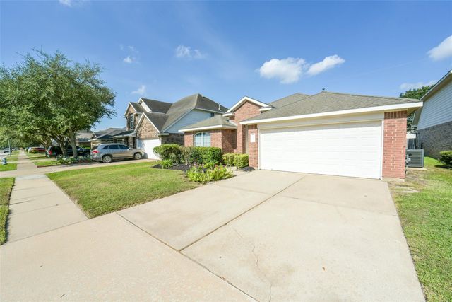 3863 Silverhawk Drive, Katy, TX 77449