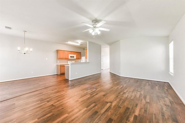 3863 Silverhawk Drive, Katy, TX 77449