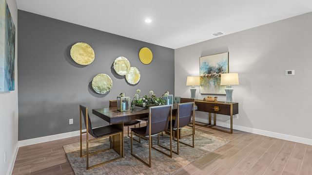 1458 CANTERBURY Trail, Desoto, TX 75115