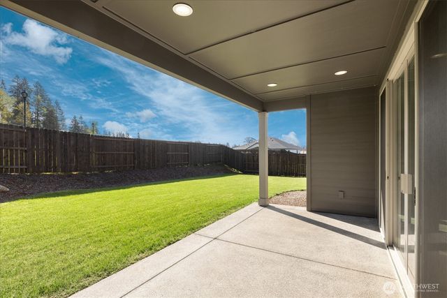 135 SE Airedale Ave, La Center, WA 98629