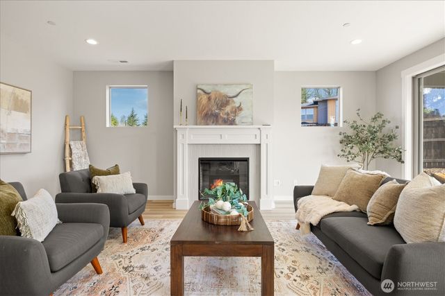 135 SE Airedale Ave, La Center, WA 98629