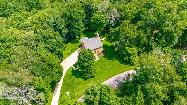 4463 Heath Rd, Nashville, TN 37221